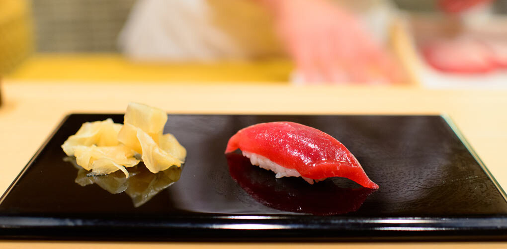 EAT FRESH SUSHI IN TOKYO