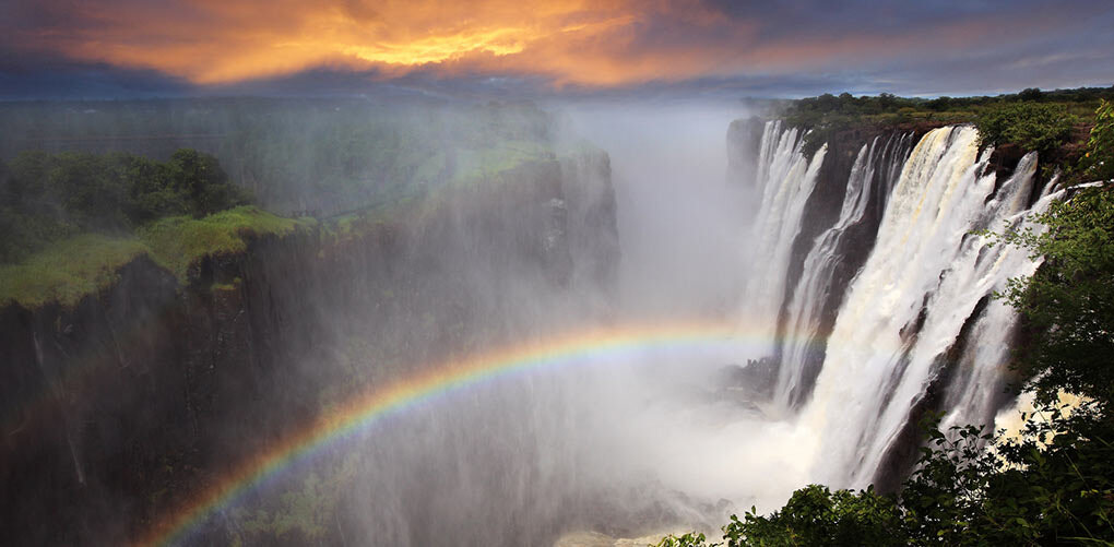 CATCH A RAINBOW AT VICTORIA FALLS IN ZAMBIA